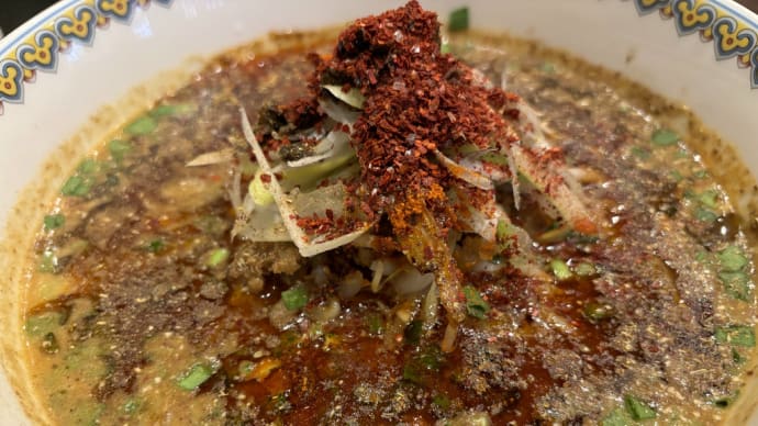 辛さ4 しびれMAXの5 神田雲林の汁あり担担麺