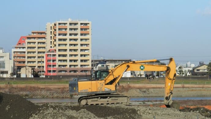 多摩川 浚渫工事
