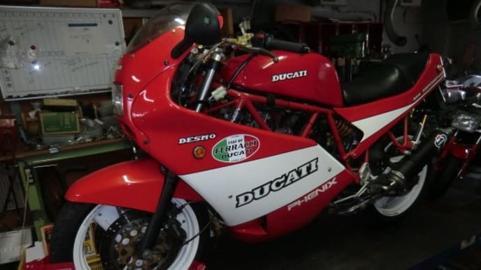 DUCATI (ドゥカティ) 900SS (初期型) がメンテナンスで入庫