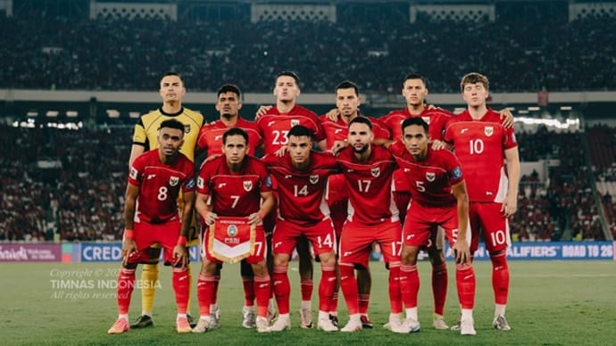 (^_-)-☆Berharap tim Garuda memenangkan pertandingan di Oktober.