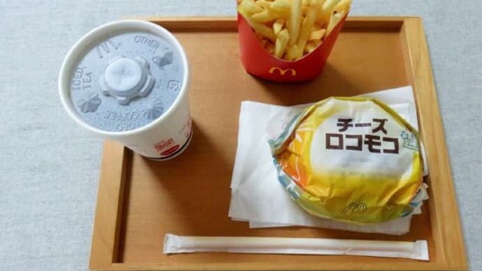 巣ごもり中、レトルトと冷凍品の夕食