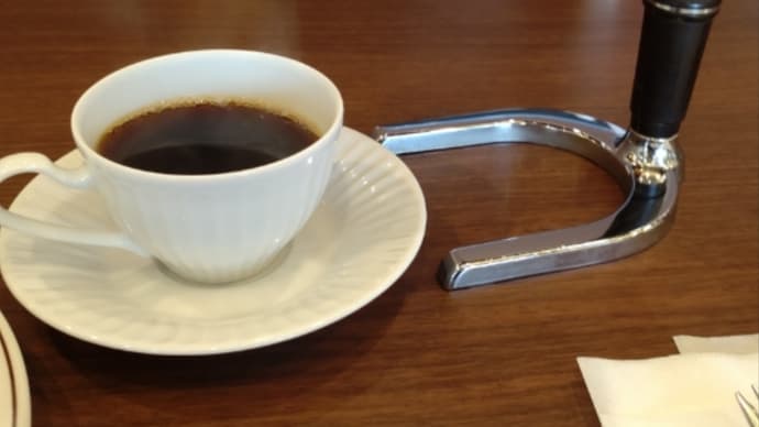 ミックスサンドとストレートコーヒーグルメ