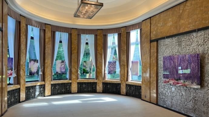 『蜷川実花「瞬く光の庭」』 東京都庭園美術館