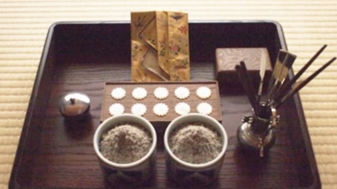9月から再開したお香のお稽古　もうすぐお茶会です。