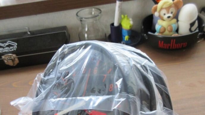 CB750FC タコメーターをリプロ品に交換の件