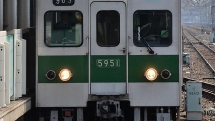 東京メトロ 綾瀬(2014.4.17) 5951 各駅停車 北綾瀬行き