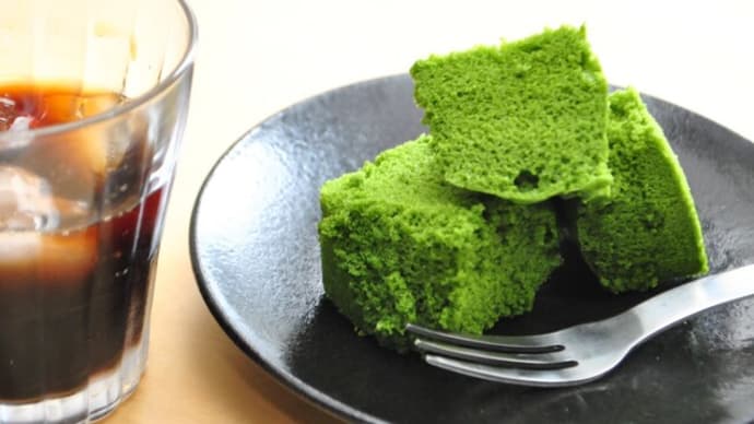 レンジで作る「米粉抹茶蒸しパン」