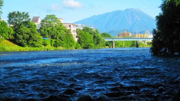 今朝の岩手山と北上川(夕顔瀬橋スタート都南大橋折り返し)