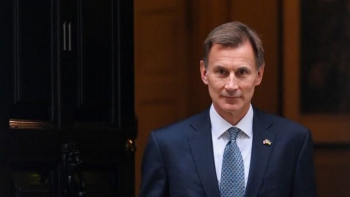 英財務相、「投資区域」の創設発表 予算案発表控え