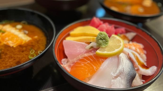 海鮮丼@魚河岸の寿司 魚銀 湊町