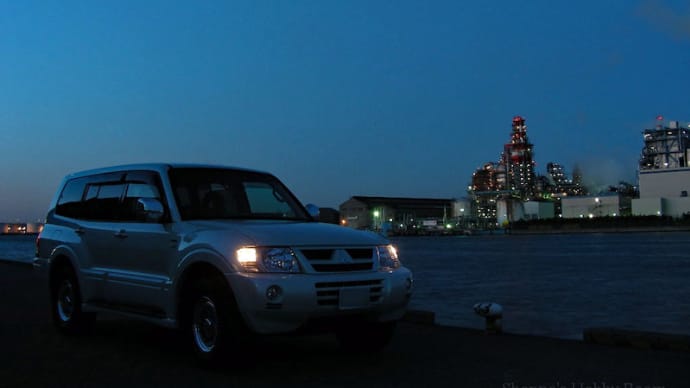 2007年3月、夜明けの埠頭