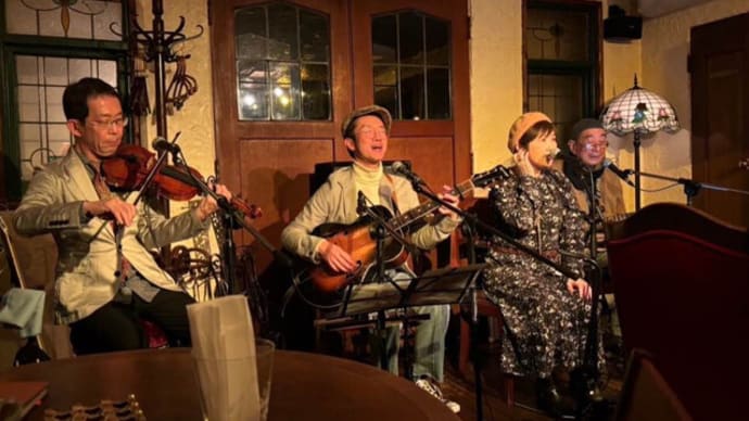 【御礼】1/13(月祝)カサ・スリム&むじか・とれぇすジョイント @Silver moonでした♫