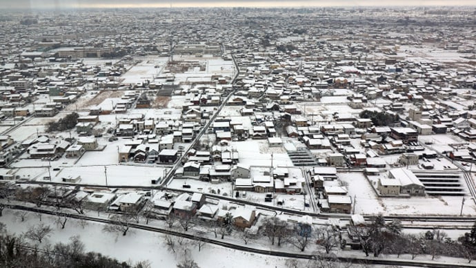 138ツインアーチからの初雪 2