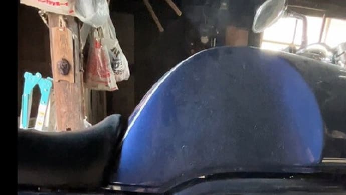 バイクエンジン始動で湯気