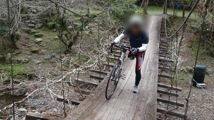 最終目的地は滝ノ谷不動峡奥の水車村