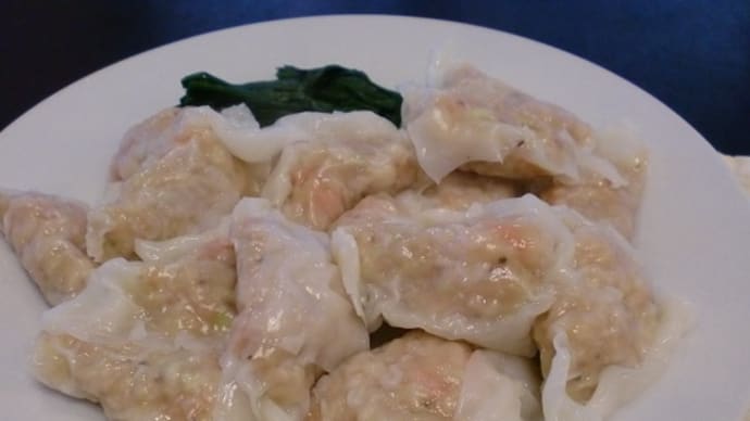 連続のワンタンメニュー。