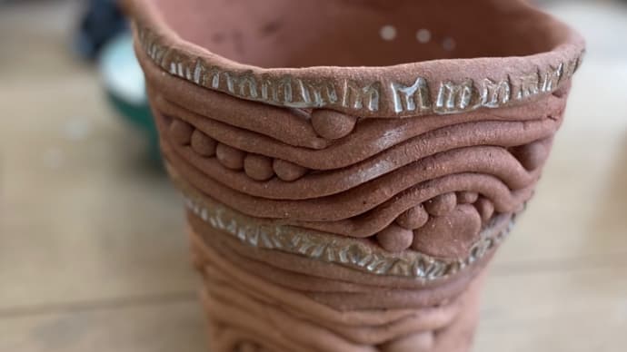 紐作りの植木鉢