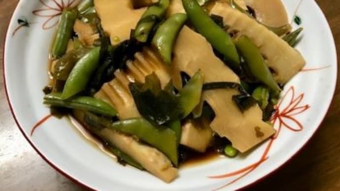 スナップエンドウとタケノコの煮物