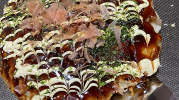 10月10日はジュージュー・鉄板焼きの日でお好み焼きにしました♪