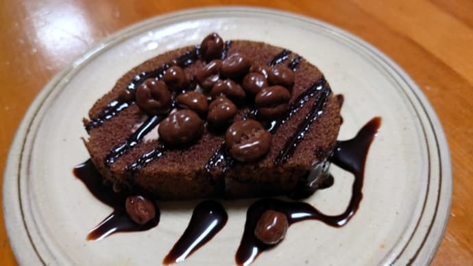 スーパーのロールケーキ