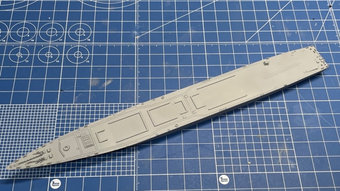 【ピットロード】1/700 海上自衛隊 護衛艦 さみだれ DD-106 製作記 No,5“船体の反りの矯正とサフ吹き”