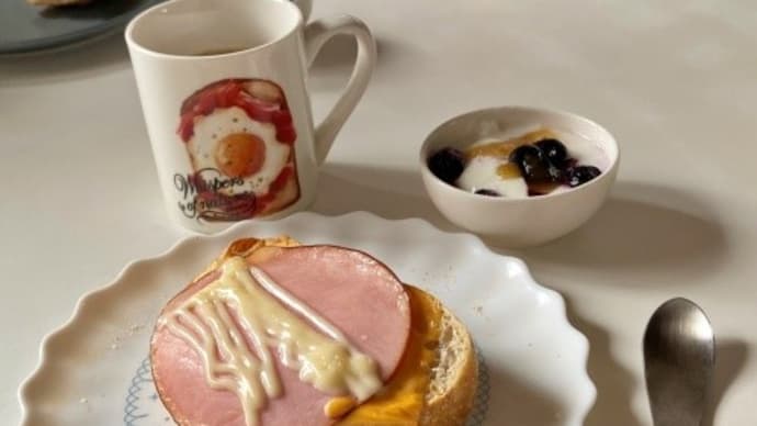 ルビアンのカンパーニでチーハムトースト