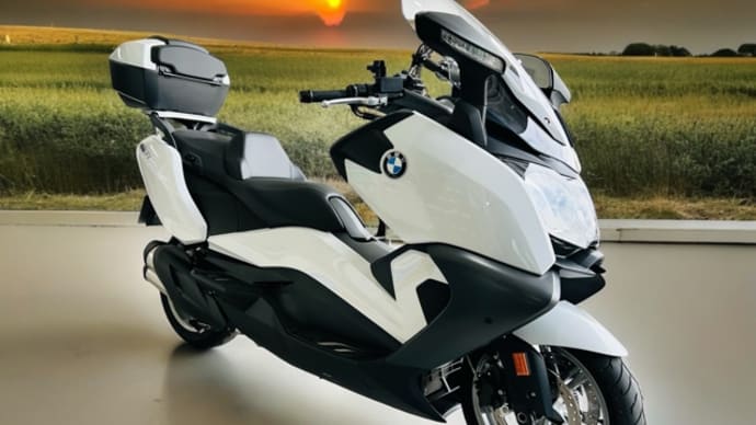 C650GTライトホワイト BMW認定中古車をご納車しました