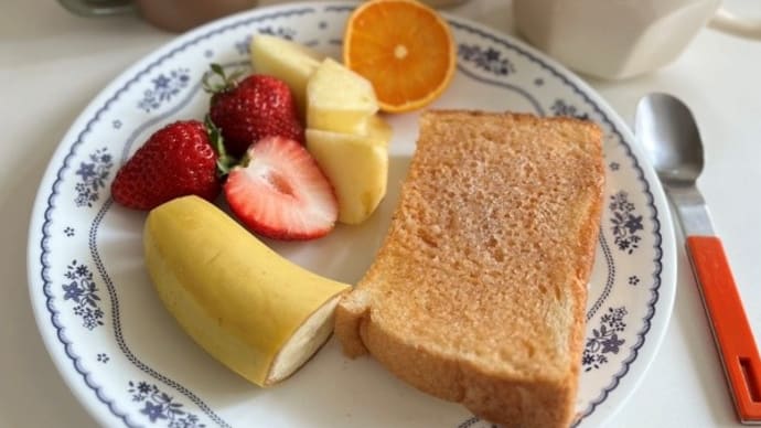 シュガートースト・目玉焼き・青椒肉絲~食事記録