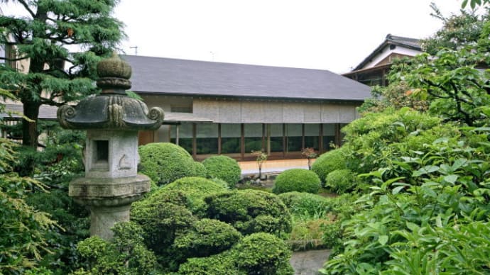 (財)膳所焼美術館 新世庵/(鉄骨造の利点を生かした数寄屋造りの茶席)