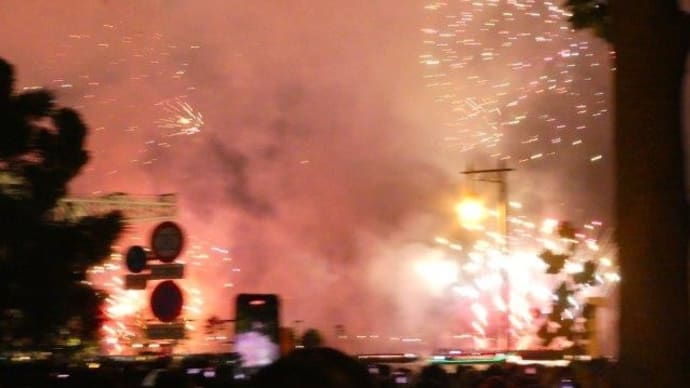 古い話です…　花火大会の思い出　あの頃若かった！？　横浜博覧会で見た！