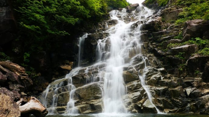 小俣川下入山沢の滝 王滝村の滝