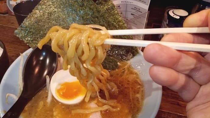 歌舞伎町のラーメン麵屋ひろ