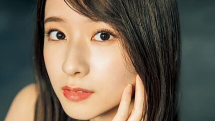 乃木坂46菅原咲月、シックな衣装で大人っぽい表情 田村真佑が撮影