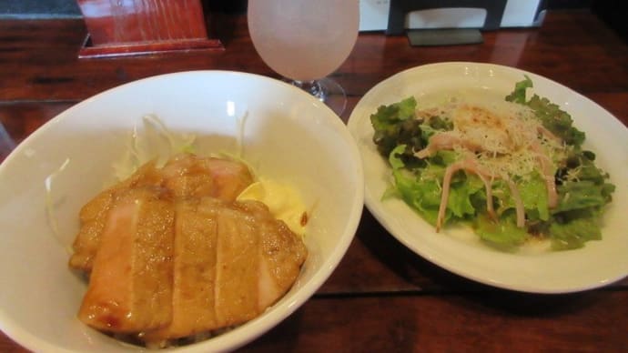 再訪「1056 (TOGORO)」亘理町のカフェで、トンテキ丼と白桃おろしソーダ