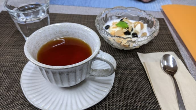 カフェでティータイム