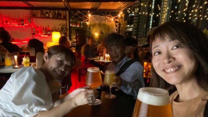 トンロー駅前のルーフトップバー＠Tt Rooftop Bar x Cafe