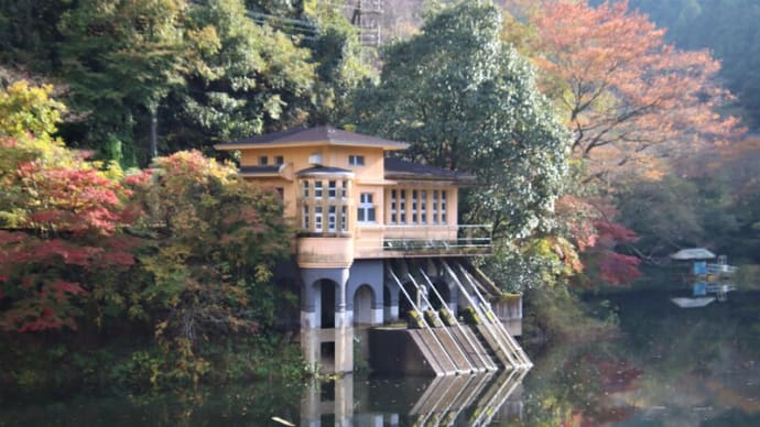 鎌北湖と宿谷の滝