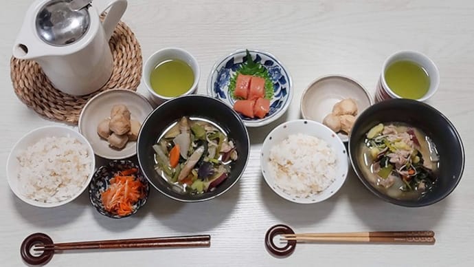 12月12日 11品目の具沢山豚汁定食。