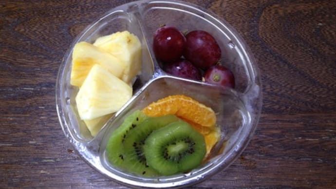 ☆カットフルーツの朝食
