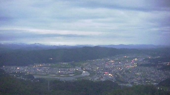 深夜に激しい雨