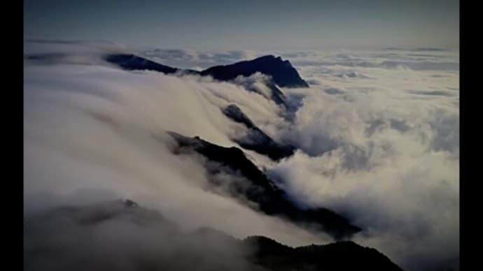 中国、霧の名山「廬山」で奇譚の滝雲　