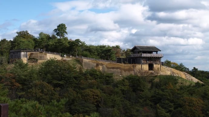山陽秋歩き旅(12)鬼ノ城址・学習広場