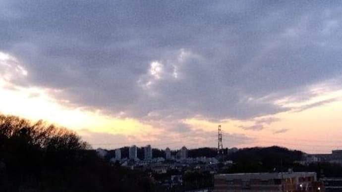 夕方と朝の雲