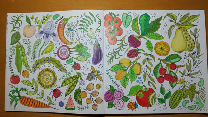『Mein Spaziergang durch die Jahreszeiten: Ausmalen und durchatmen. Die schoensten Motive』野菜とフルーツ