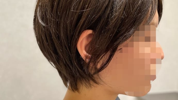 2個目ショートヘア