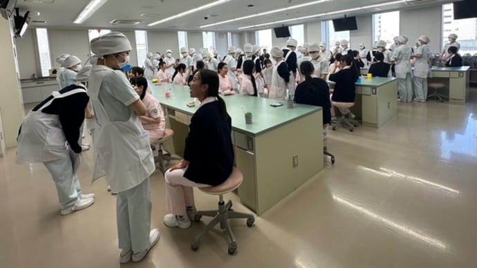 歯科衛生士科1.2年生 合同実習♪