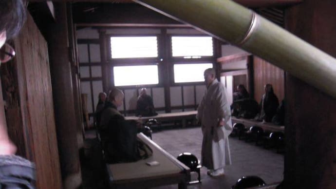 2011年3月11日昼は東大寺二月堂にいた・・・。