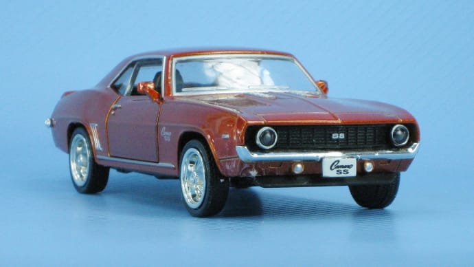 シボレー カマロ SS（ゴールド）