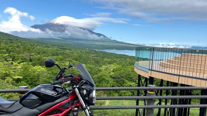 久しぶりに週末雨が降らないので、隣の山梨まで出掛けてきました
