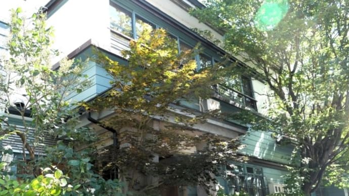 歴史的建造物でランチして北彩都ガーデンでバスを待つ